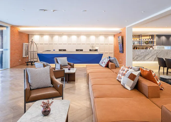 Blue Hippo & Red Crocodile Hotel 4*