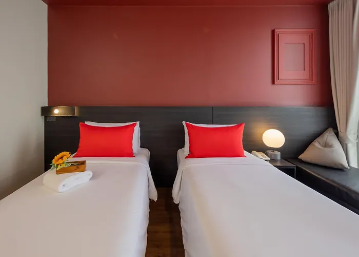 Hotel Blue Hippo & Red Crocodile 4*